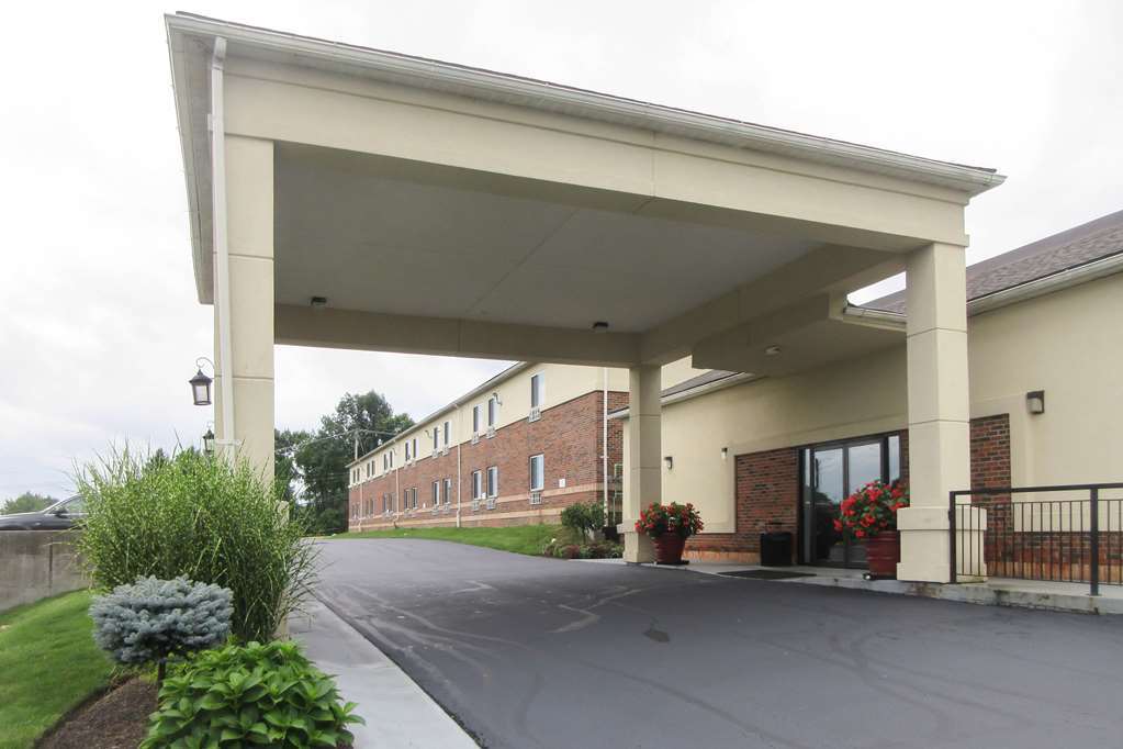 Quality Inn Coraopolis Buitenkant foto